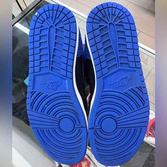 Air Jordan 1 Retro High Flyknit Royal Size 11 - Picture 6 of 7